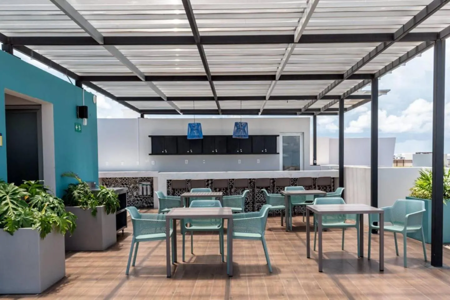 Luxury Condo, 150Mb, 1 Bedroom, Gym, Pool, Sauna プレヤデルカーメン アパート