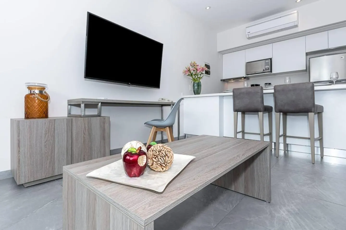 Luxury Condo, 150Mb, 1 Bedroom, Gym, Pool, Sauna Playa del Carmen